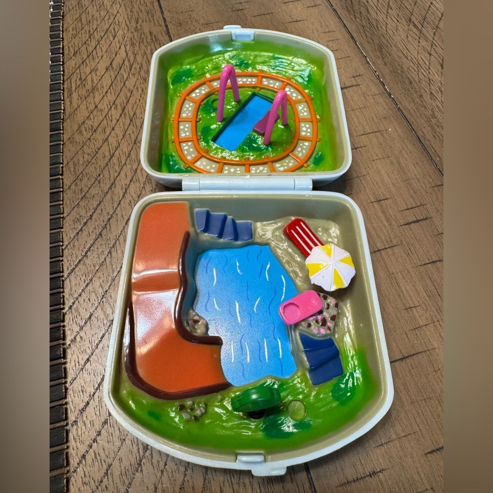 Polly Pocket Land Toy